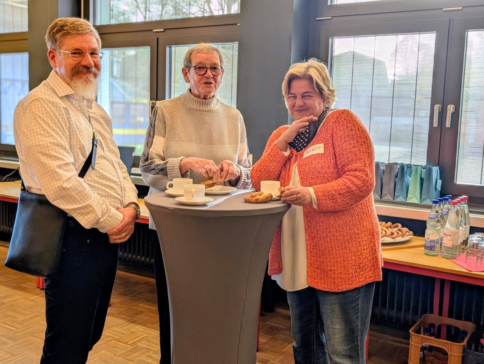 Bernd%20Meuser,%20Christiane%20Klever,%20Anett%20Schall